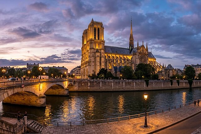 Paris, agence Transcourrier